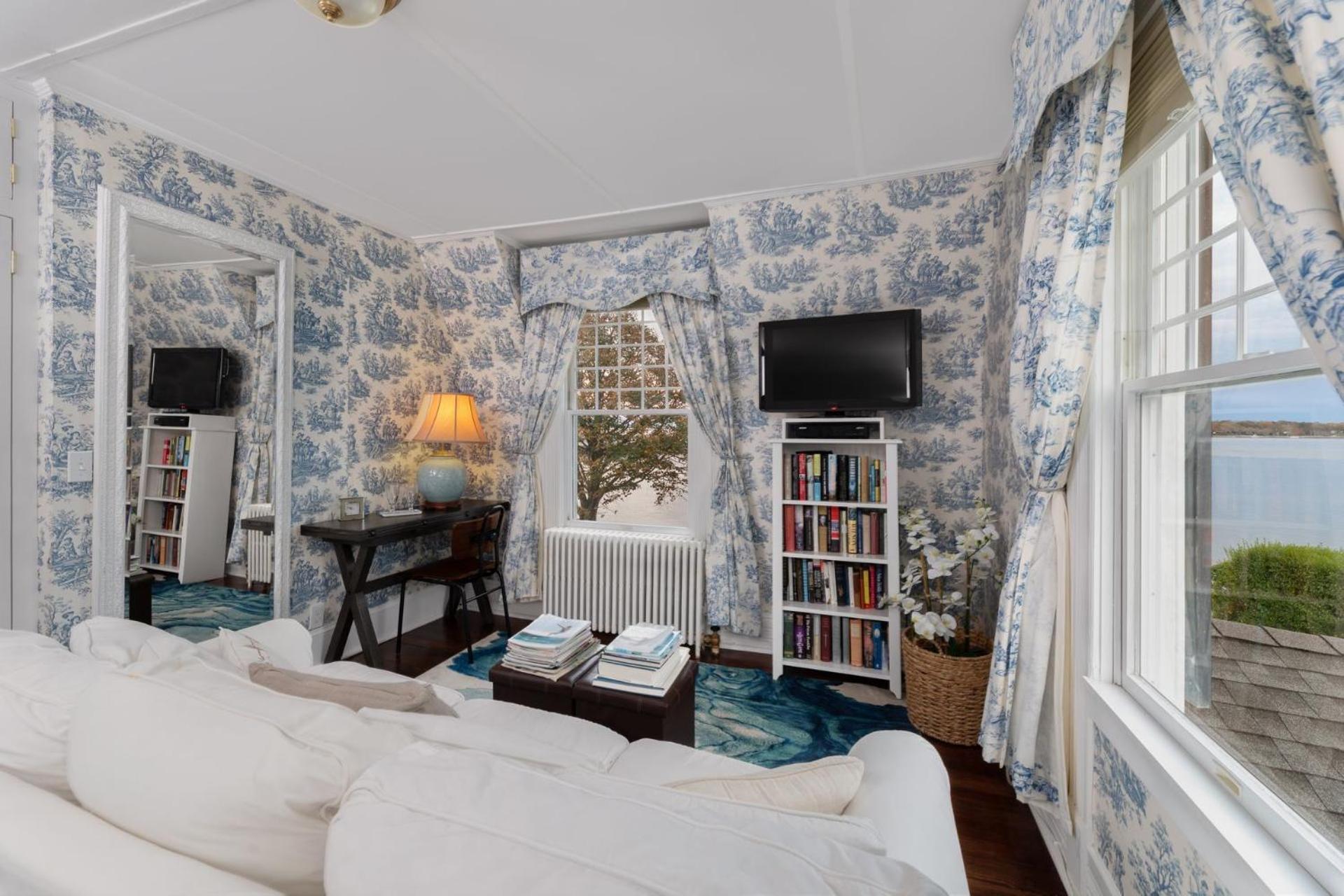 Harbor Knoll Bed And Breakfast グリーンポート エクステリア 写真